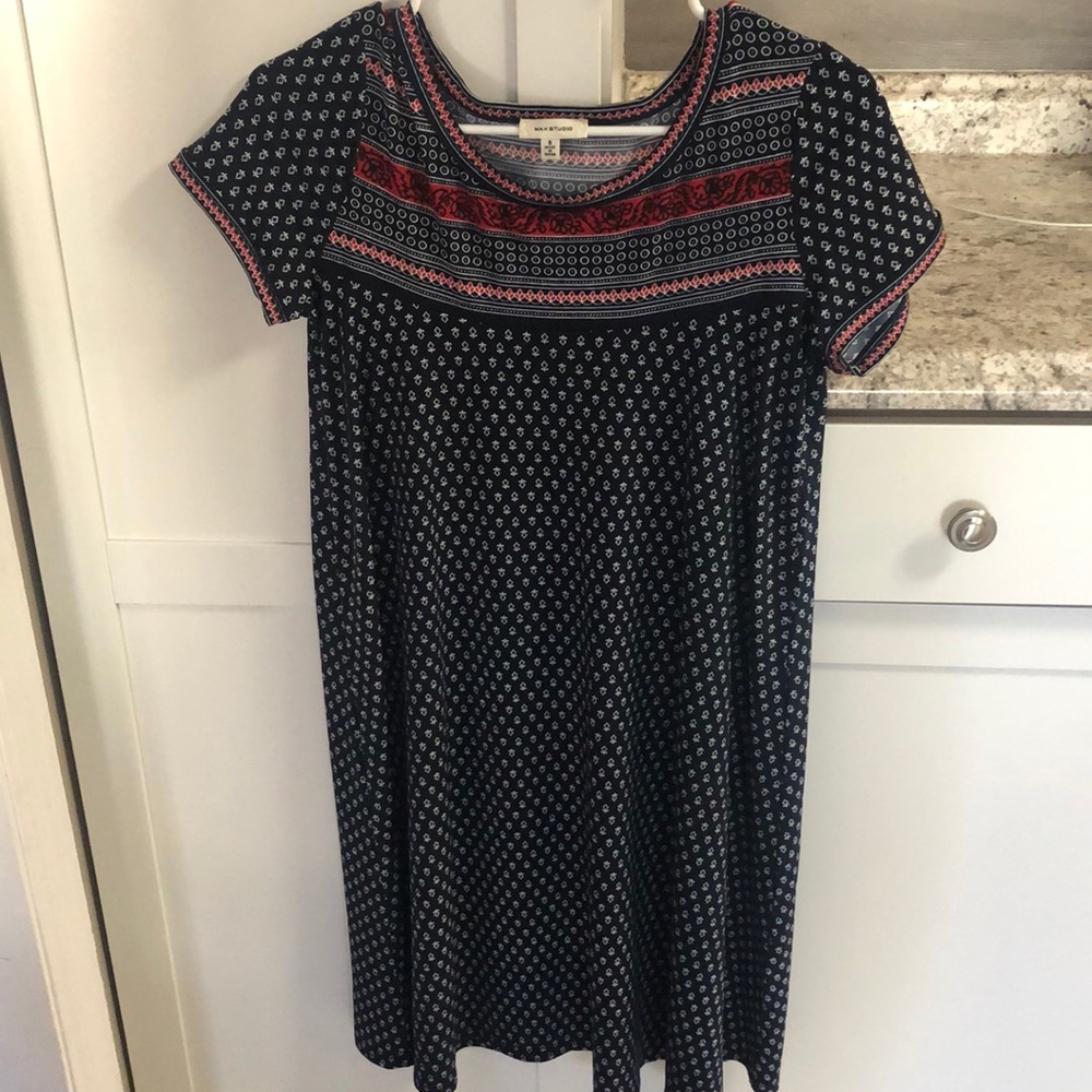 GUC short sleeve dress